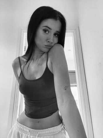 Full leaked Nataliebarness private onlyfans photo