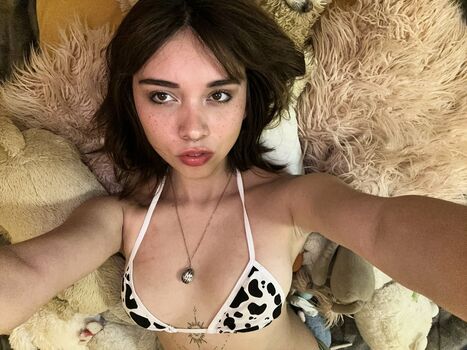 nelesha.x
