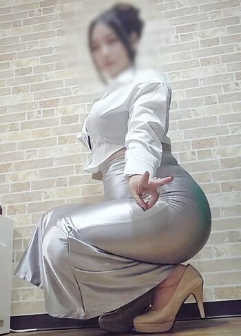 Nene_booty