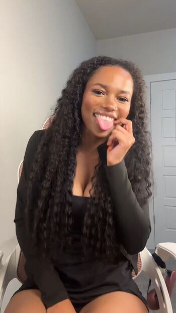 Full leaked Niara asantewa private onlyfans photo