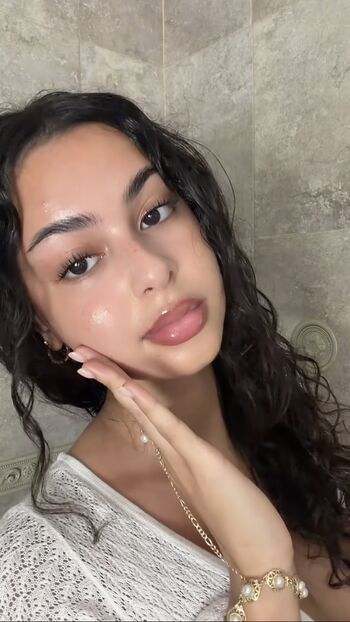 nickimariiee