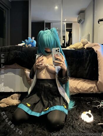 Full leaked Nicole pony  page private onlyfans photo