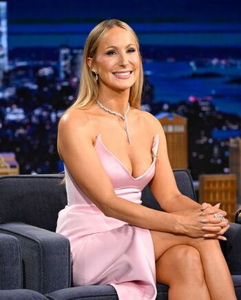 🔥 Nikki glaser leaked private photo uncensored full