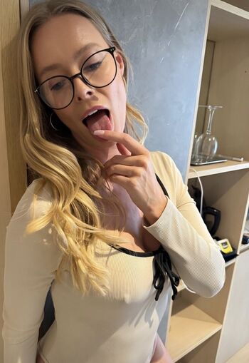 Full leaked Nina thomas private onlyfans photo