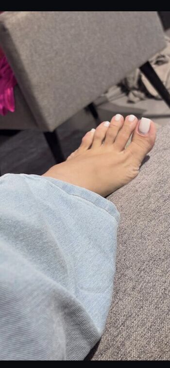 Full leaked Obrilhodaperola feetperola private onlyfans photo