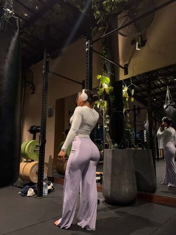 🔥 Okyyoliviaa  page leaked private photo uncensored full