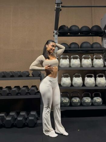 🔥 Okyyoliviaa leaked private photo uncensored full