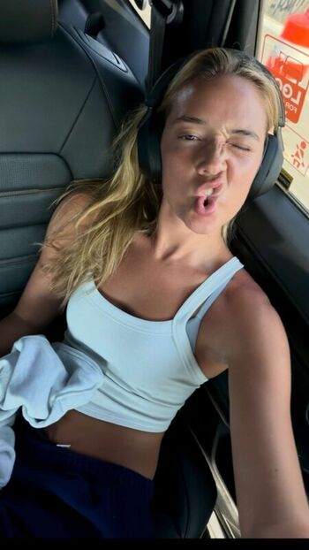 Full leaked Olivia ponton private onlyfans photo