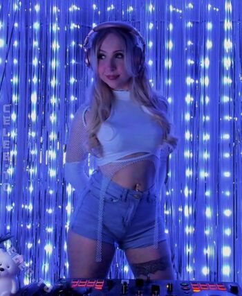 Full leaked Onlylefii private onlyfans photo