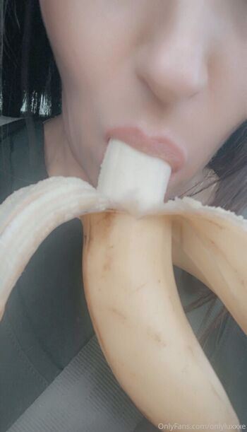 Full leaked Onlyluxxxe private onlyfans photo