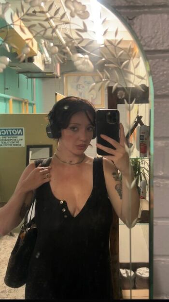 Full leaked Onlyzaboomafoo private onlyfans photo