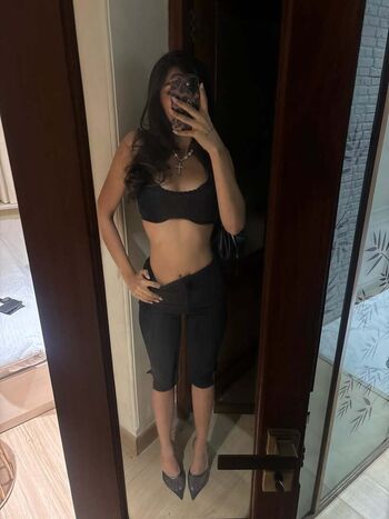 Full leaked Pakhi gadh private onlyfans photo