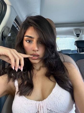 Full leaked Pakhi gadh private onlyfans photo