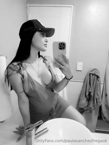 Full leaked Paulasanchezfregaok private onlyfans photo