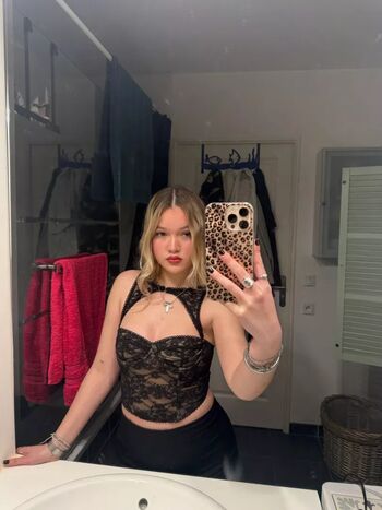 Full leaked Paulineonlinee page private onlyfans photo