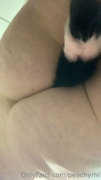 Full leaked Peachyrhi private onlyfans photo