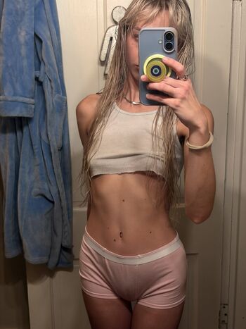 Full leaked Periwinkle private onlyfans photo