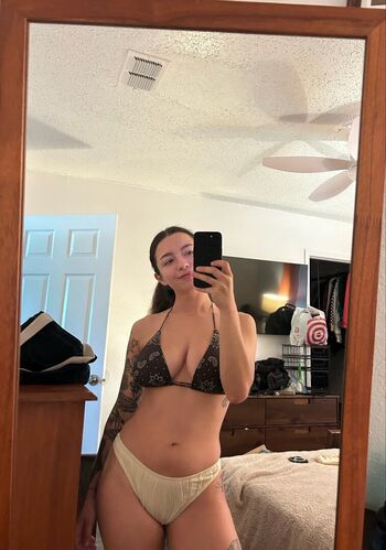 Full leaked Plantgrl private onlyfans photo