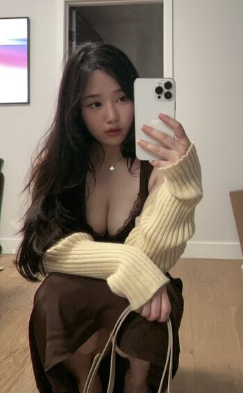 Full leaked Bbw/ private onlyfans photo