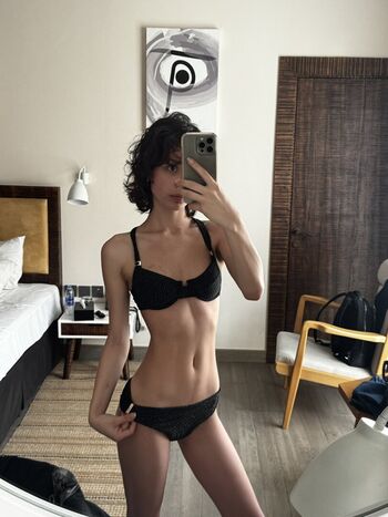 Full leaked Pohuii page private onlyfans photo