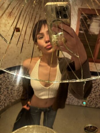 Full leaked Pohuii private onlyfans photo