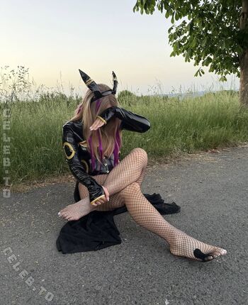 Full leaked Pokemonlunaa private onlyfans photo