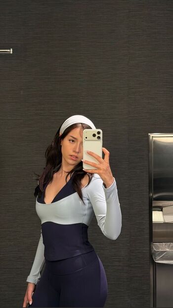 🔥 Pokimane  page leaked private photo uncensored full