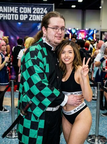 🔥 Pokimane  page leaked private photo uncensored full