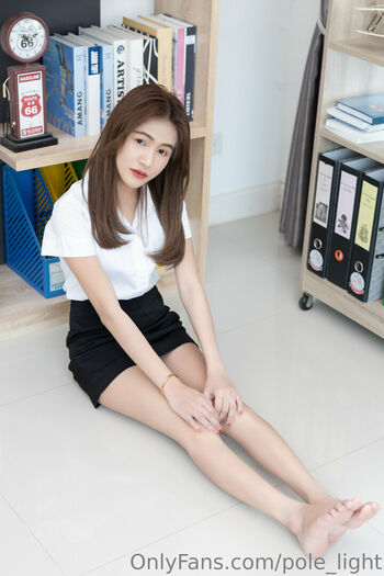 🔥 Pole light page leaked private photo uncensored full