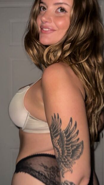 Full leaked Poppy private onlyfans photo