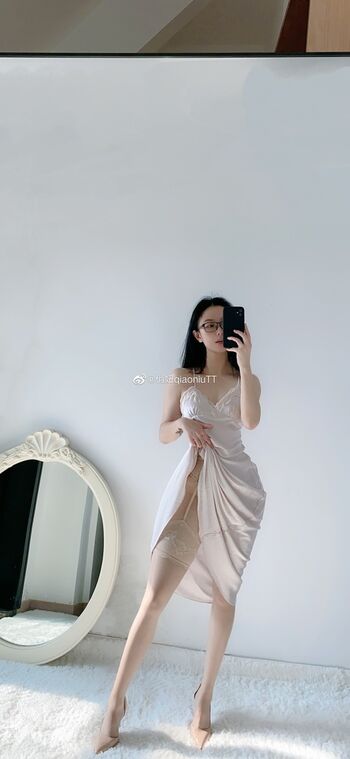 🔥 Qiaoniutt  page leaked private photo uncensored full