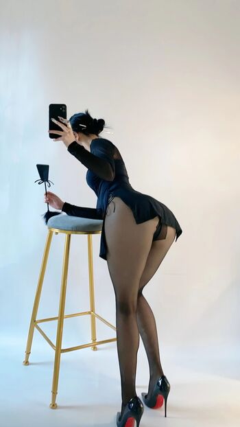 🔥 Qiaoniutt  page leaked private photo uncensored full