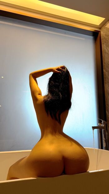 🔥 Qiaoniutt  page leaked private photo uncensored full