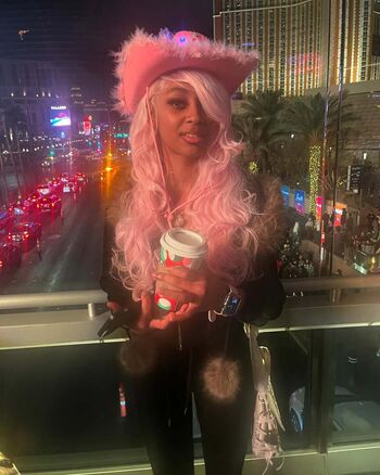 Full leaked Queen adams page private onlyfans photo