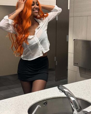 Full leaked Queen adams page private onlyfans photo