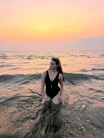 Full leaked Queen chrisnna dio page private onlyfans photo