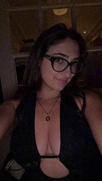 qveenjulia