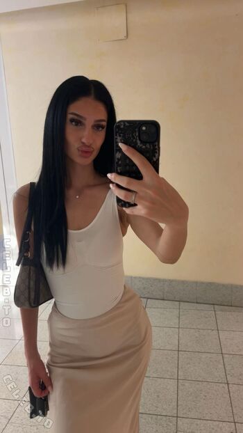 Full leaked Ranyamhd private onlyfans photo