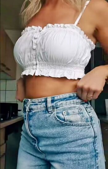 Full leaked Realangi private onlyfans photo