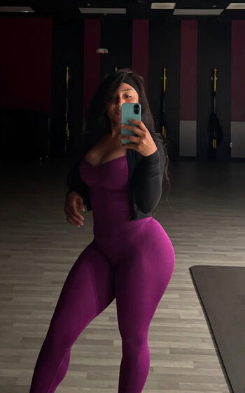 Full leaked Realladytarzan private onlyfans photo