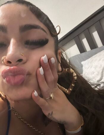 Full leaked Renibball private onlyfans photo