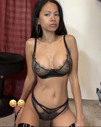 Full leaked Rere private onlyfans photo