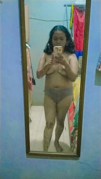 Full leaked Riska aprilia private onlyfans photo