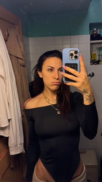 Full leaked Roberta lazzerini private onlyfans photo