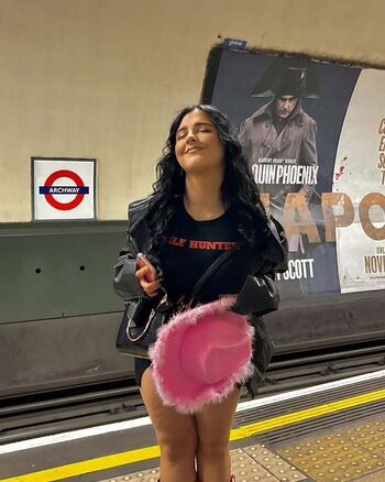 Full leaked Robyn private onlyfans photo