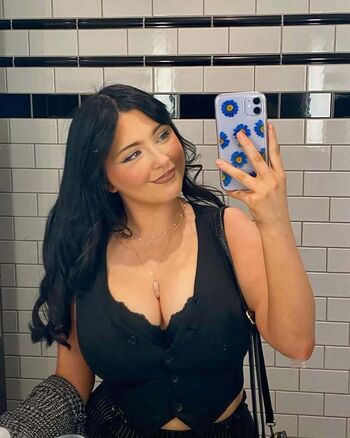 Full leaked Robyn private onlyfans photo