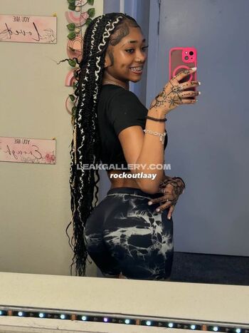 Full leaked Rockoutlaay private onlyfans photo