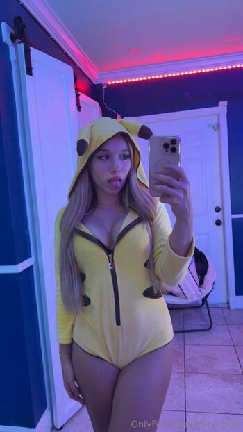 Romi_blue