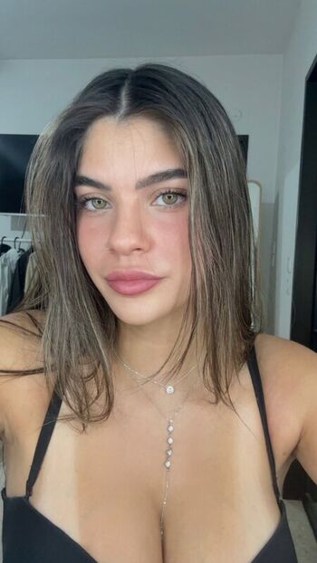 Full leaked Romi yakar private onlyfans photo