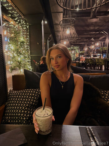 Rosebella_